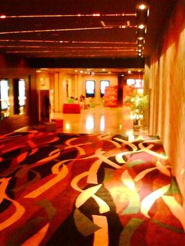 上海国际电影院婚纱照,上海国际电影院见证浪漫婚纱瞬间